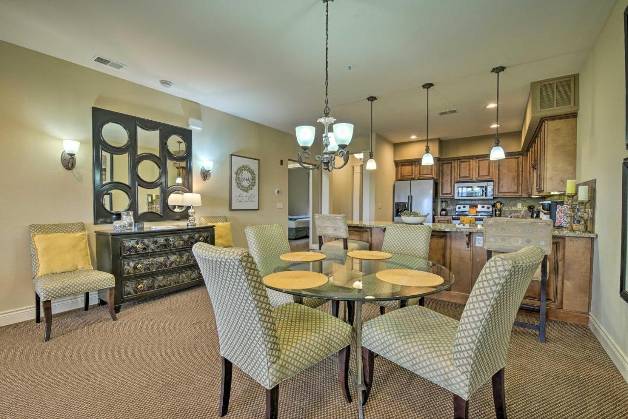 Inviting Branson Condo With Outdoor Dining Area エクステリア 写真