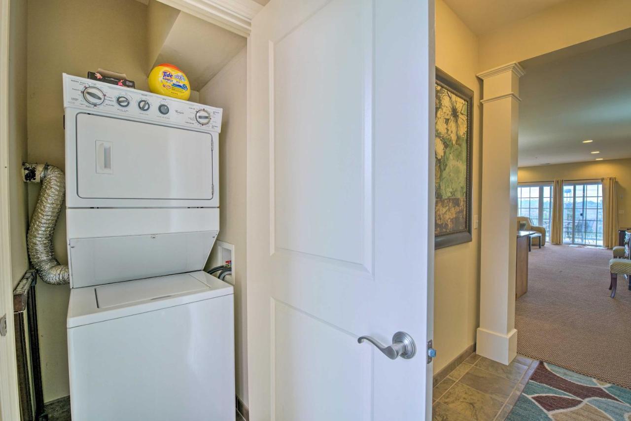 Inviting Branson Condo With Outdoor Dining Area エクステリア 写真