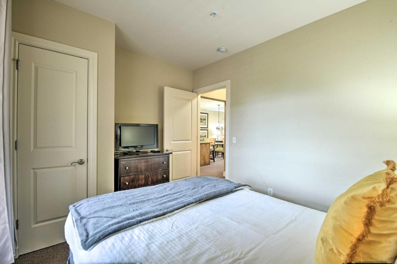 Inviting Branson Condo With Outdoor Dining Area エクステリア 写真